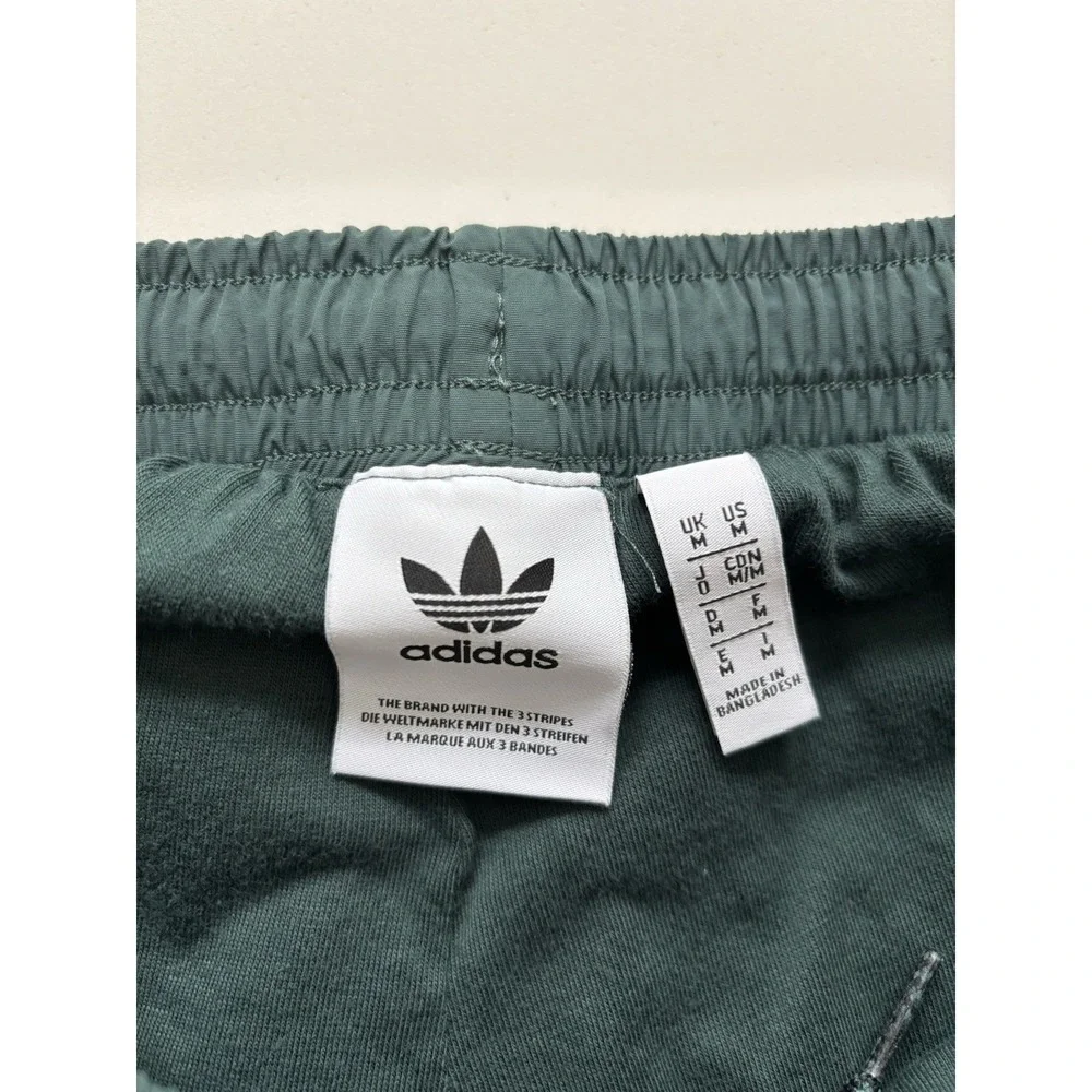 adidas features shell